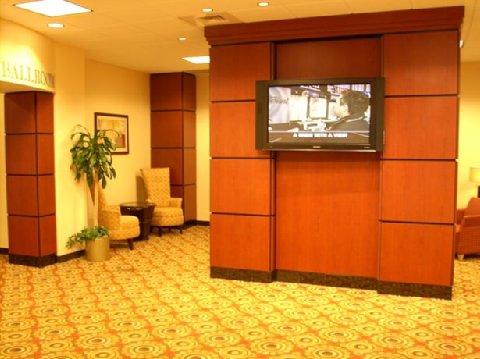 La Quinta Inn & Suites Pittsburgh North McCandless Township Экстерьер фото