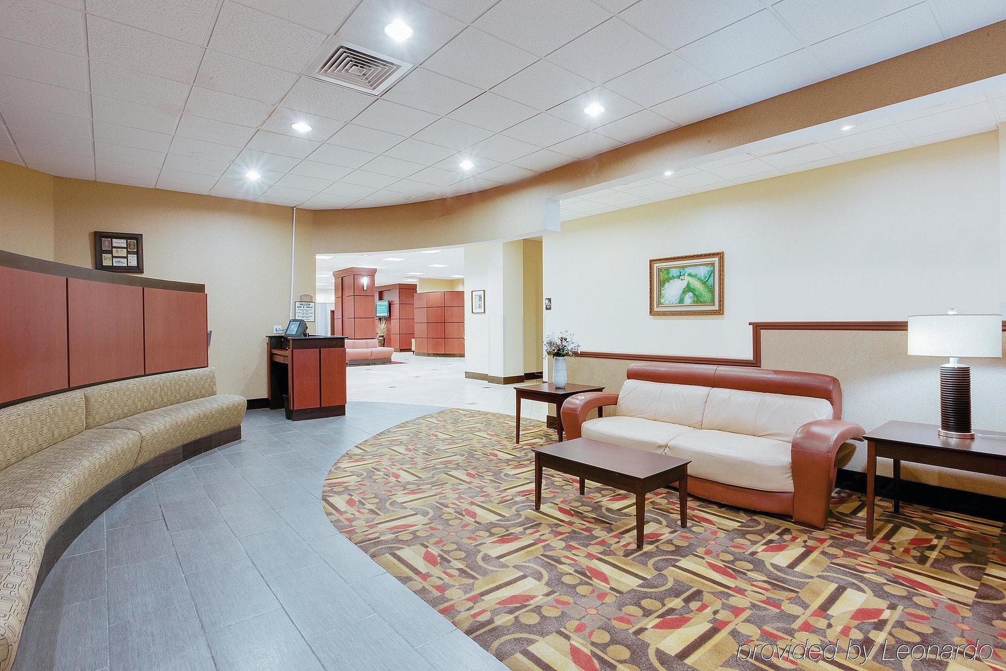 La Quinta Inn & Suites Pittsburgh North McCandless Township Экстерьер фото